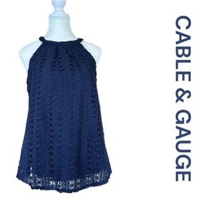 CABLE & GAUGE Halter Neck Crocheted Top, Lined, Keyhole Back w/Button, Size L.
